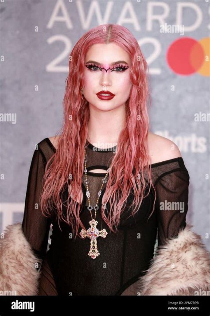 Abby Roberts Height, Weight, Age, Boyfriend, Biography, Family & More