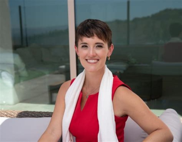 wiki, bio, net worth, husband, children.