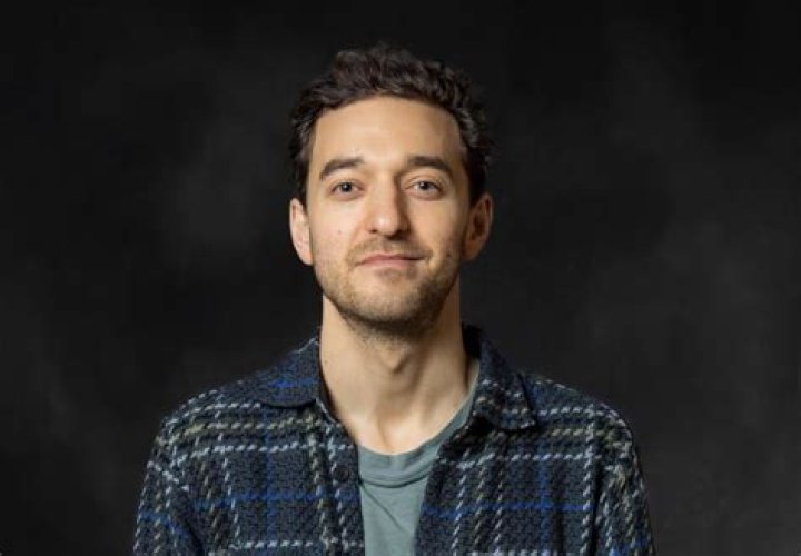 
Did You Know Andrew Garfield’s Brother Ben Garfield Is A Physician?
