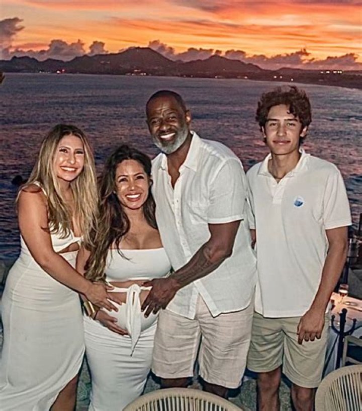 Brian McKnight’s Wife Leilani Malia Mendoza Is His Second Marriage