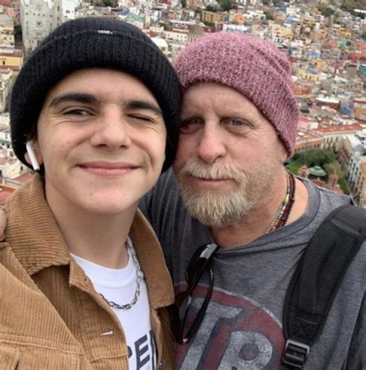 Is Jack Dylan Grazer Gay or dating a girlfriend? His net worth?