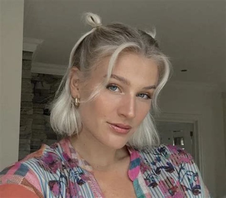 Julie Lorentzen Marry, Wife, Baby, Age, Height, Net Worth