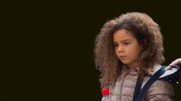 
Meet Pearl Minnie Anderson – Photos Of Maya Rudolph’s Daughter With Partner Paul Thomas Anderson
