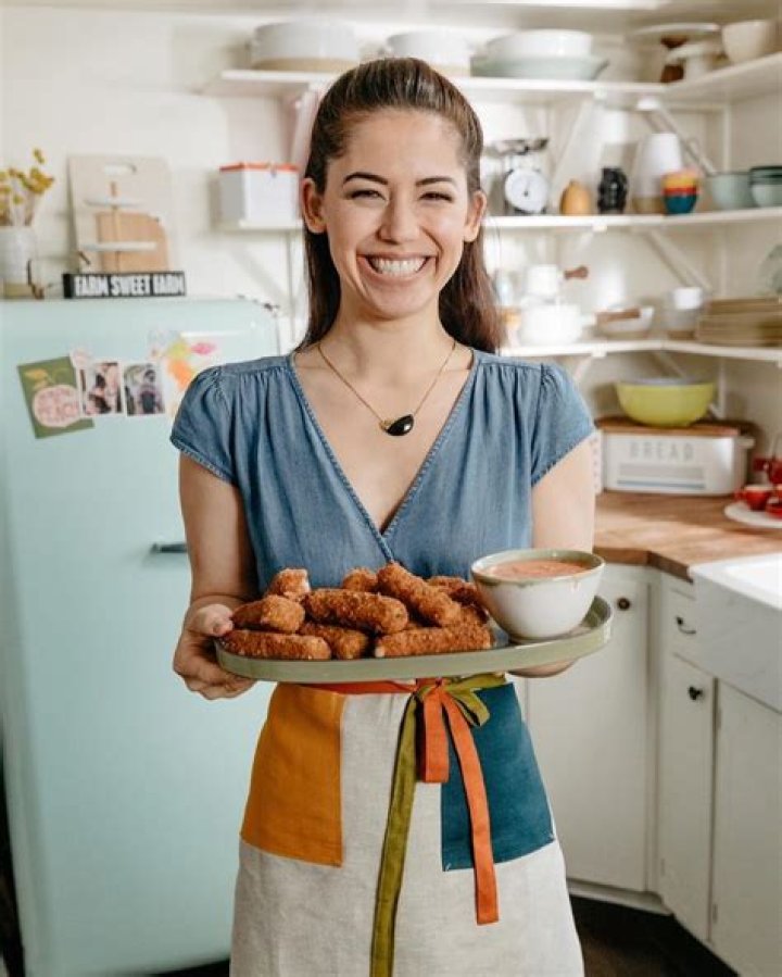 Molly Yeh net worth, wiki, bio, parents, marriage, kids, other facts.