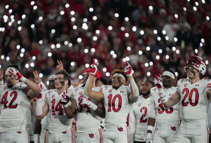 Utah Dedicates Spring Game to Ty Jordan, Aaron Lowe in '22 Forever Game'