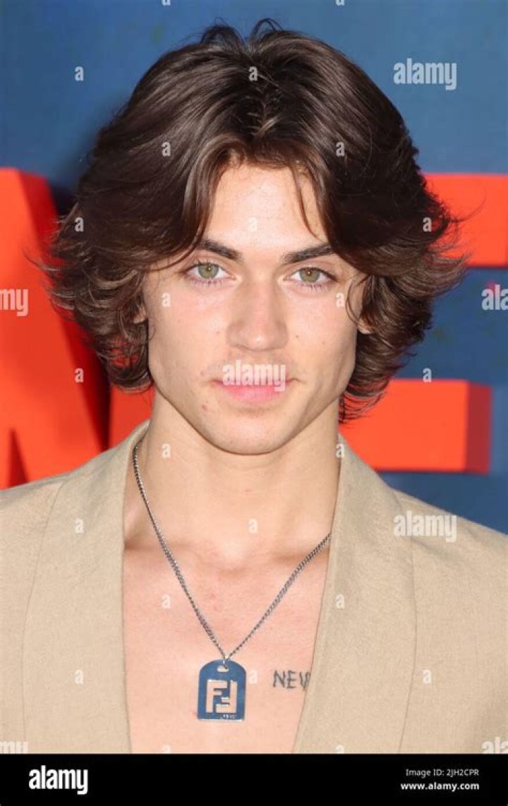 Zack Lugo Wiki, Age, Brother, Height, Girlfriend, Net Worth